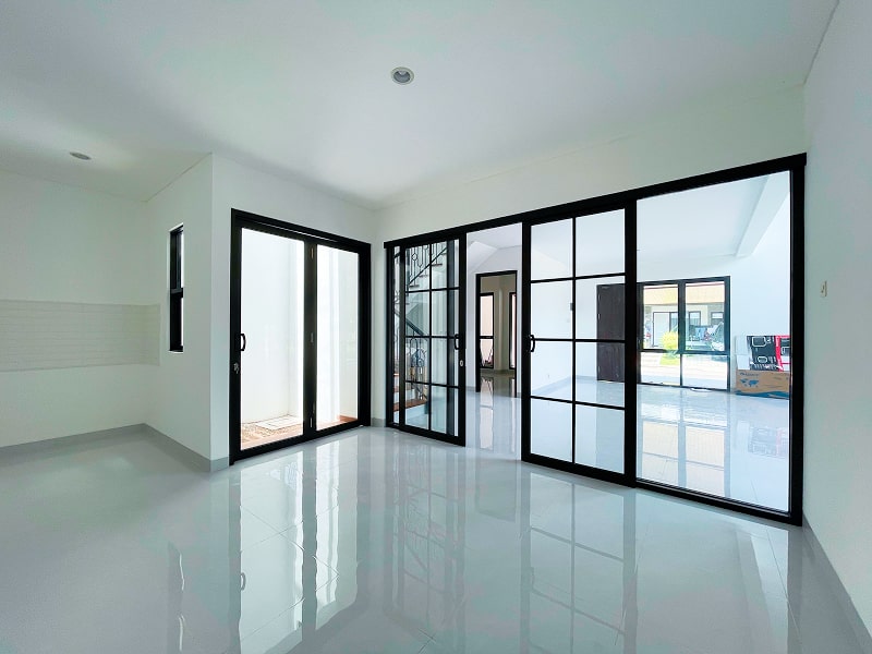 5 Trik Arsitektur Anti-Gerah agar Rumah Sejuk Tanpa AC